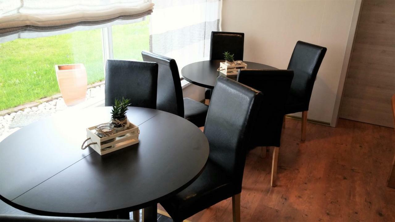 Yellow Dreamhouse Postojna Eksteriør bilde